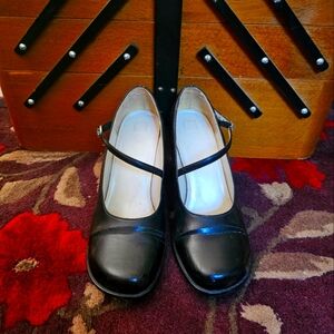 Size 8 Black Mary Jane Pumps